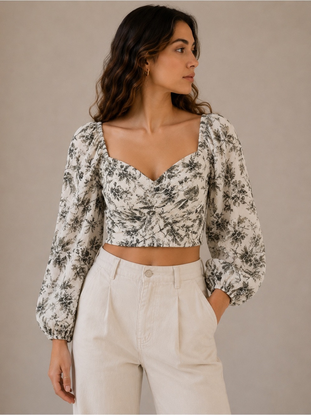 Express Floral Puff Sleeve Crop Top in Cream & Olive Green Puff Sleeve Top Sz S